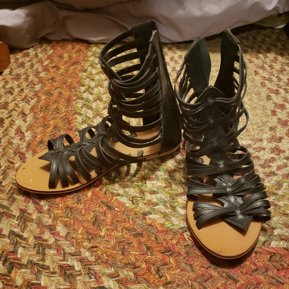 Black Faux Leather Gladiator Sandals Sz 7